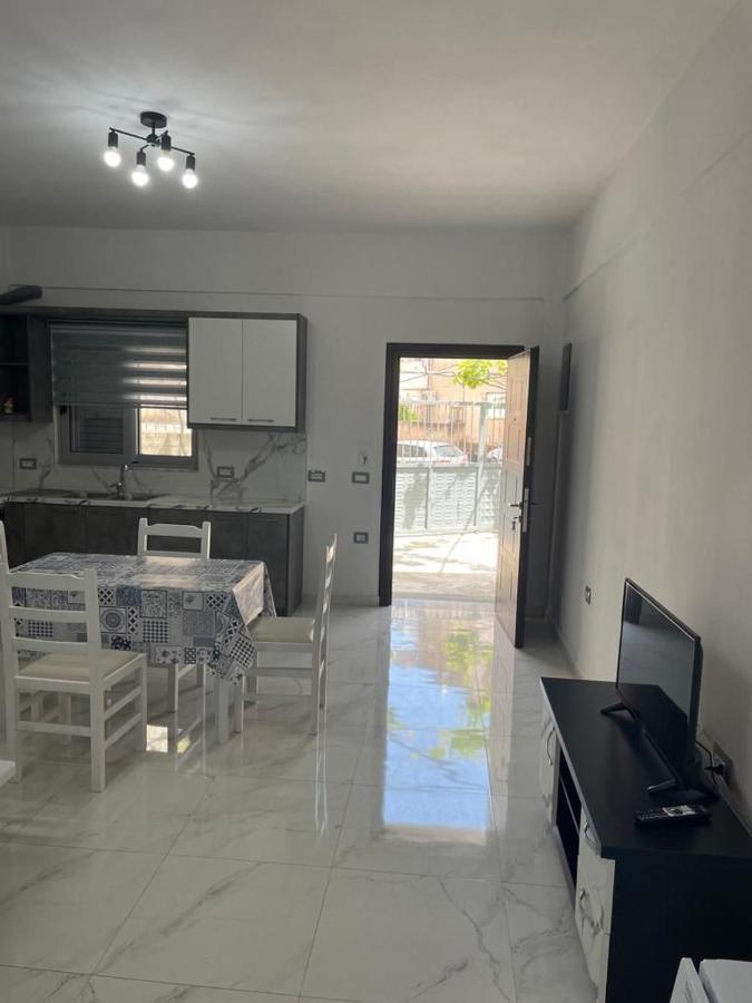 סרנדה Taku Apartment מראה חיצוני תמונה