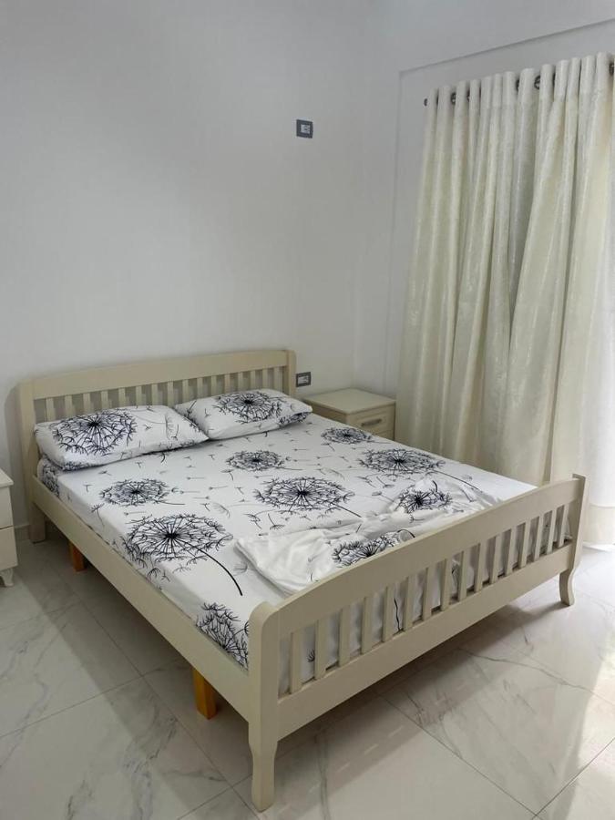 סרנדה Taku Apartment מראה חיצוני תמונה